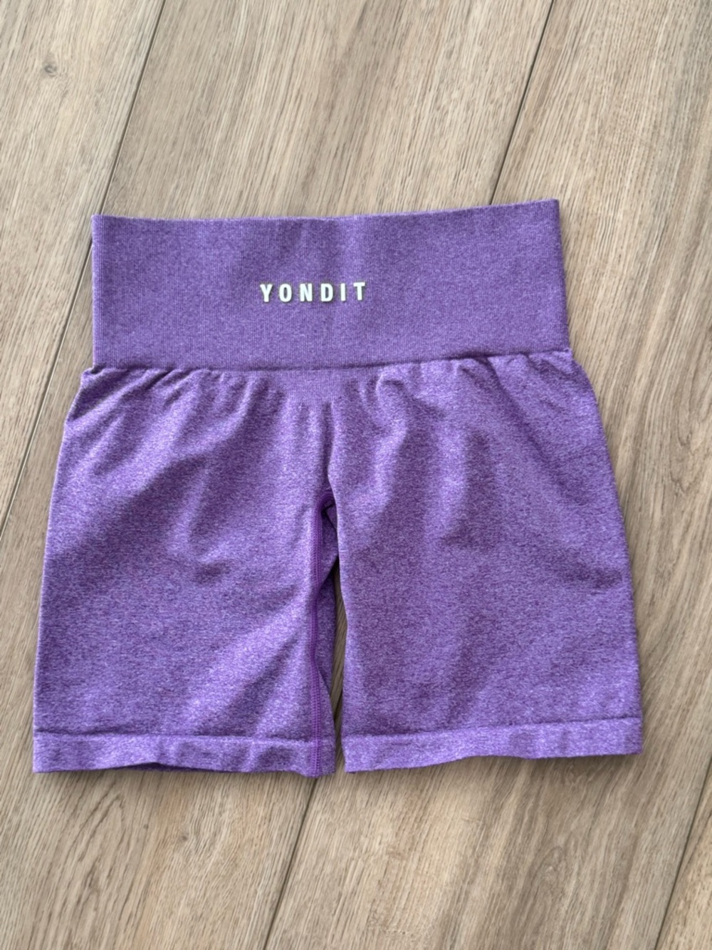 Yondit Purple High-Waist Athletic Lifting Shorts - Size Small